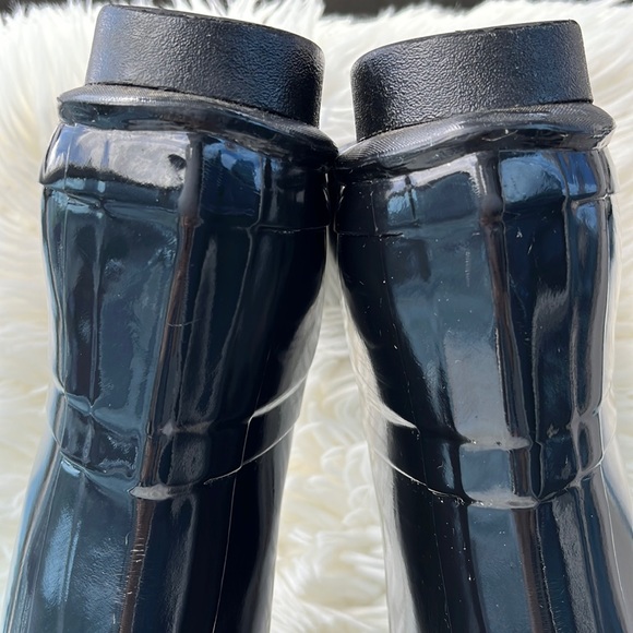 Hunter Original Black Gloss Tall Rain Boots - Picture 15 of 16